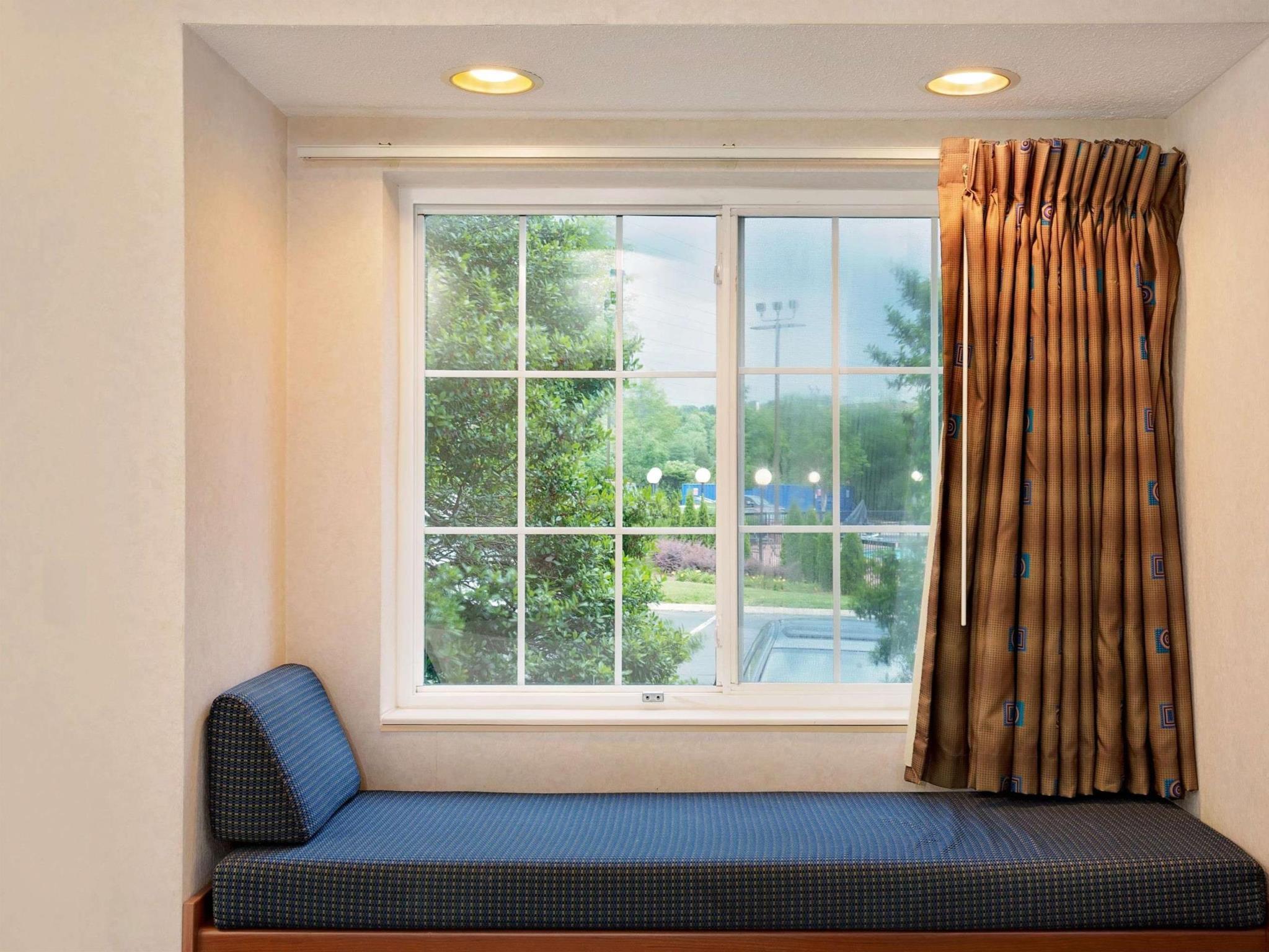 Microtel Inn By Wyndham Winston-Salem Exteriör bild